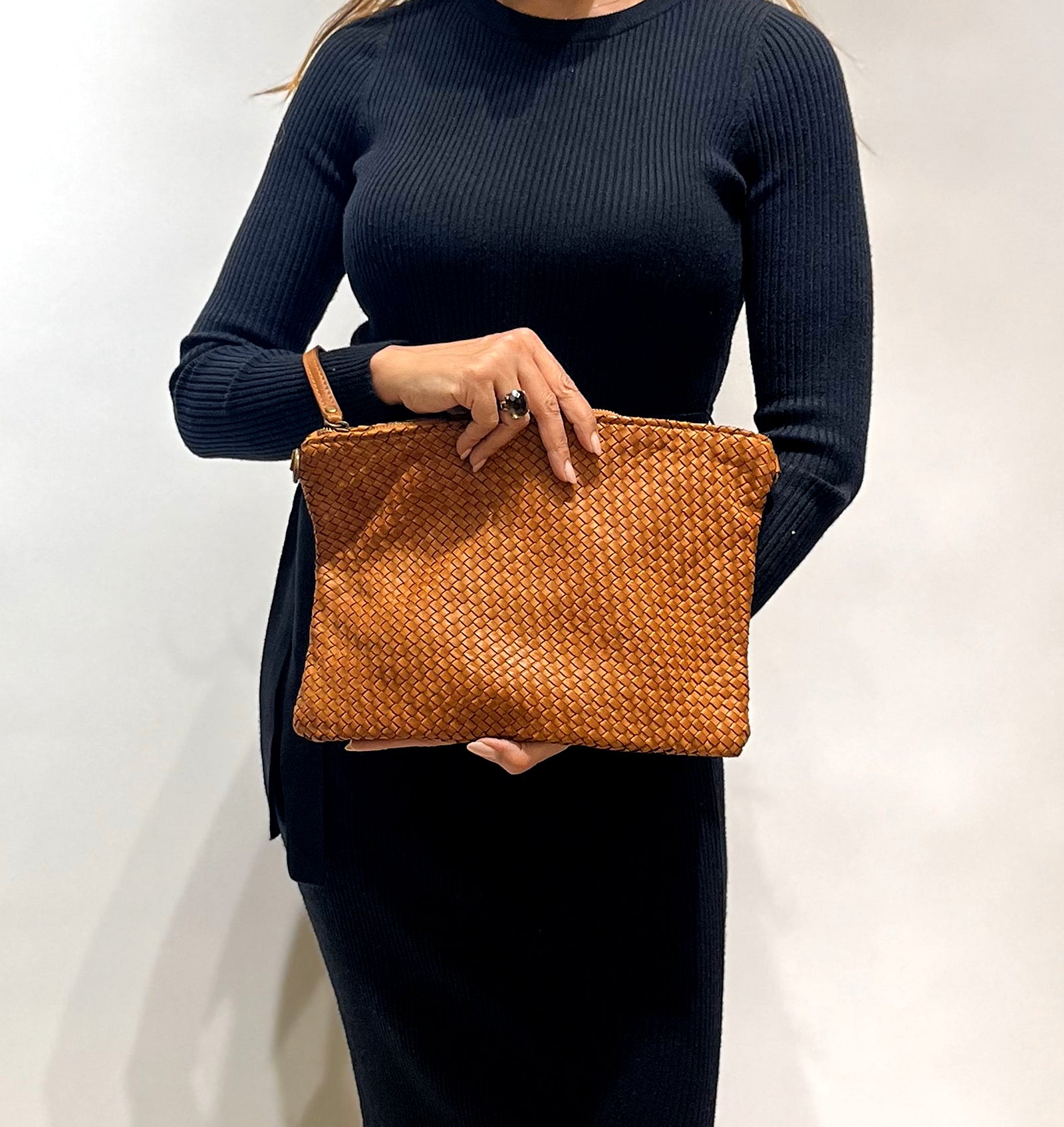 Fabiana Clutch/Crossbody